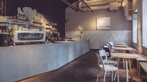 01 Valor Brushed-Vienna, Austria-Balthasar Kaffee Bar_RETAIL