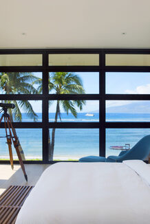 001 FLOURISH - Hawaii Beach House - USA